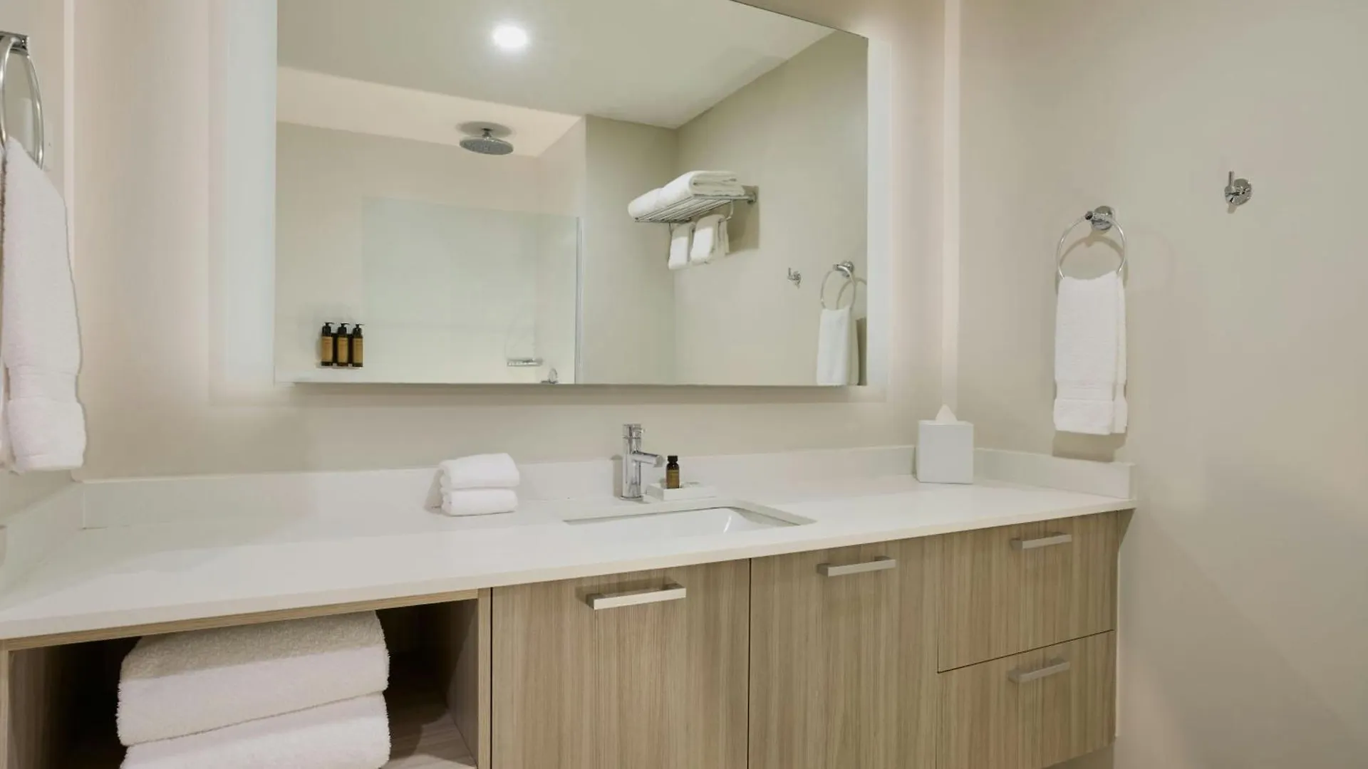 Hotel Casa Costera, Isla Verde Beach, Apartments By Marriott Bonvoy San Juan