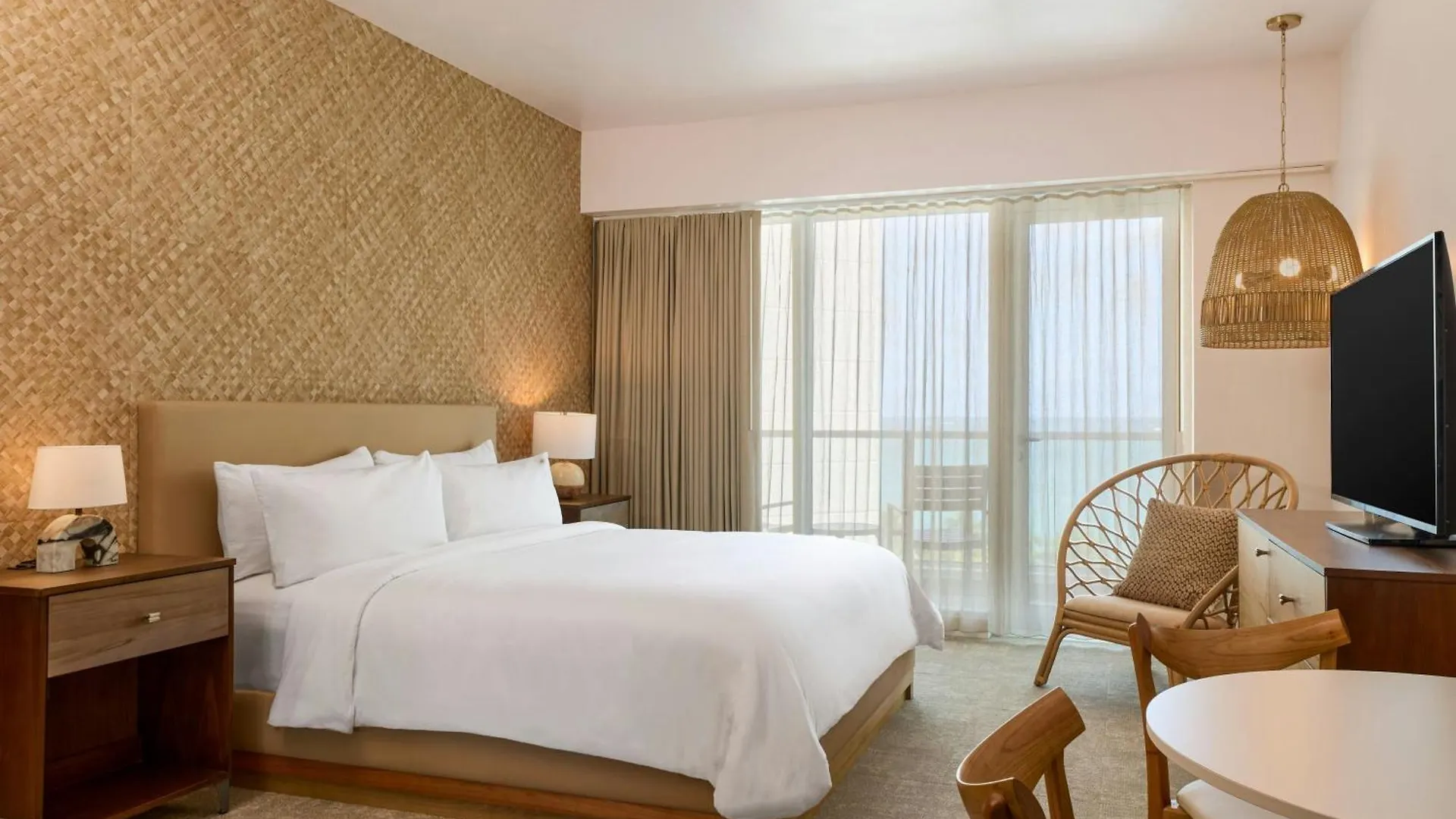 Casa Costera, Isla Verde Beach, Apartments By Marriott Bonvoy San Juan Hotel